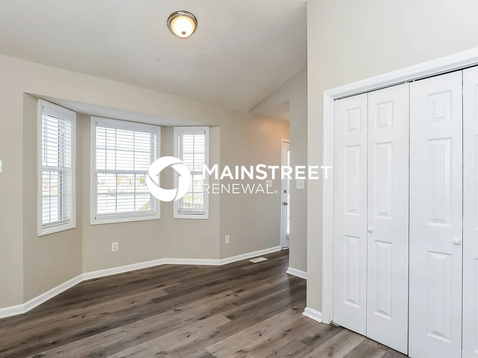 109 Daniel Ct — Photo 4