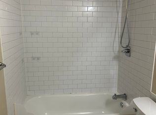 5631 186th Pl SW APT 9, Lynnwood, WA 98037