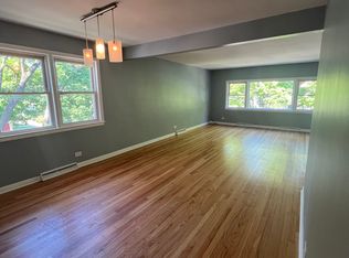 6460 N Artesian Ave UNIT 1, Chicago, IL 60645