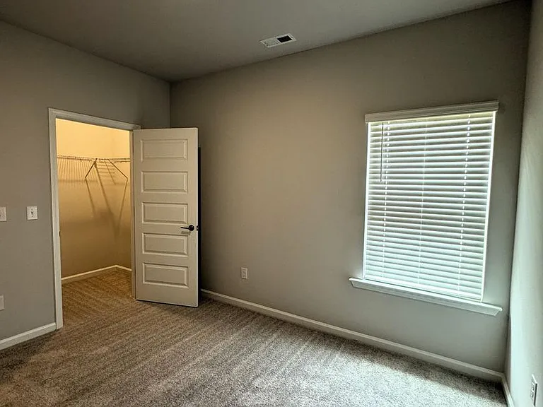 318 Cornstalk Cir — Photo 26