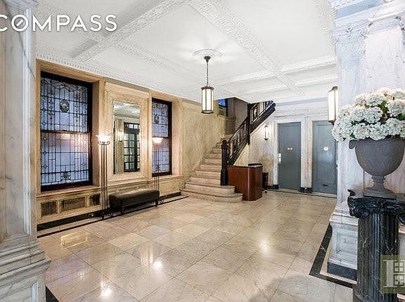 5th image of 305 W 72nd St APT 7D