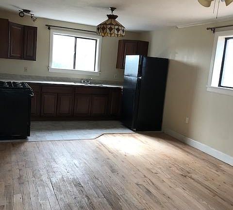 kitchen living room area