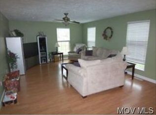 83 Short Rd, Saint Marys, WV 26170