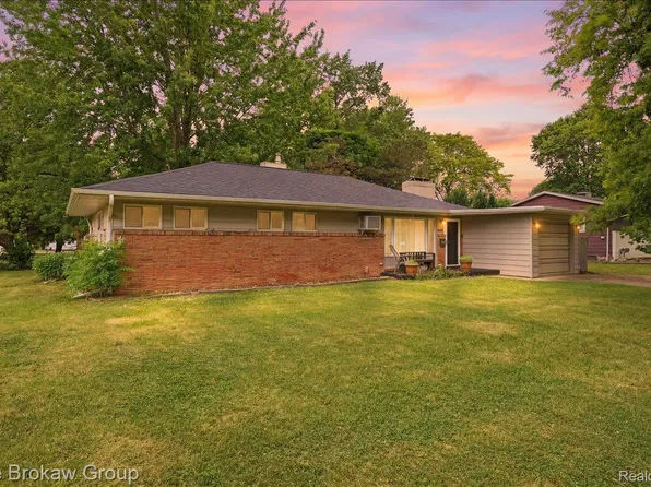 603 E Chelsea Cir, Davison, MI 48423