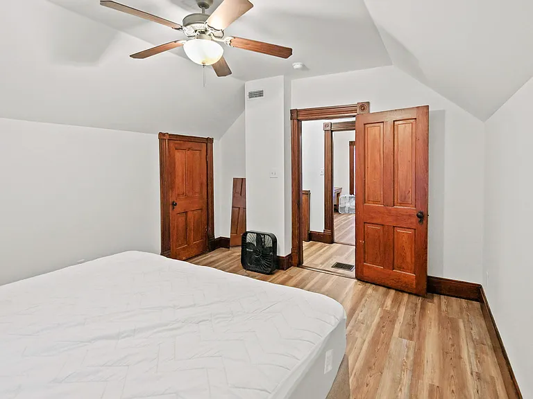 241 Coventry Pl — Photo 16
