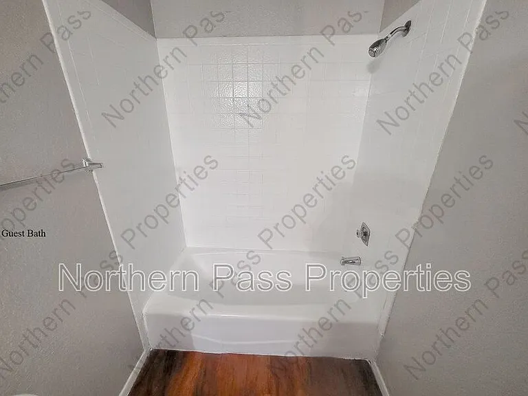 5209 Carousel Dr #R-6 — Photo 8