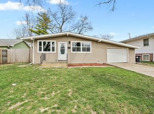 1212 Eastern Dr, Urbana, IL