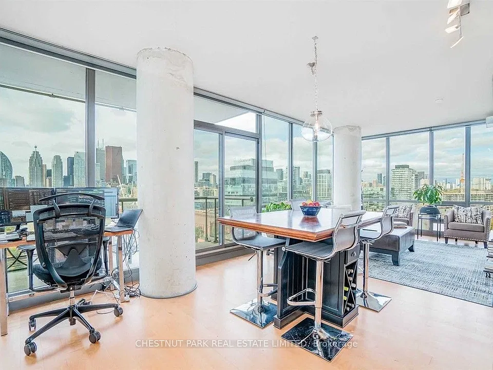 33 Mill St #1608