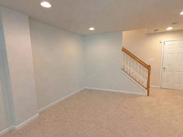 9640 Potters Hill Cir — Photo 7
