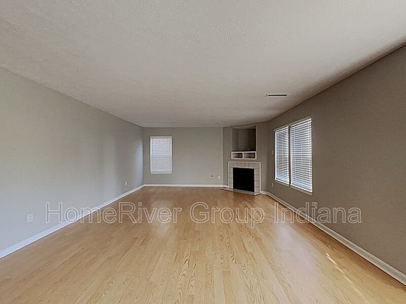 4th image of 12401 Deerview Dr