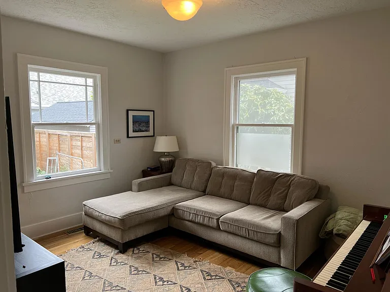 2407 NE Skidmore St — Photo 7