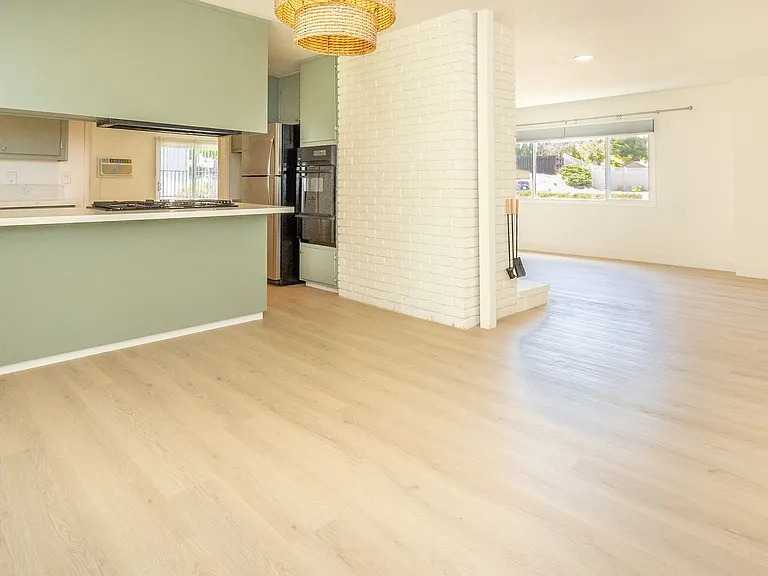 6180 Veemac Ave — Photo 8