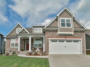 8229 Robertsview Dr, Ooltewah, TN 37363