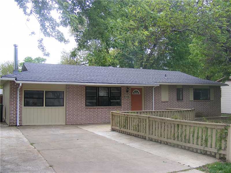1st image of 1306 W Sunset Dr