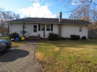 184 Fairfield Rd, Wayne, NJ 07470