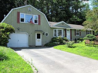 31 Shawnee Ln, Dover, NH 03820