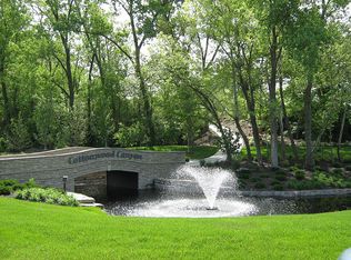 9371 Lind Rd, Lenexa, KS 66219