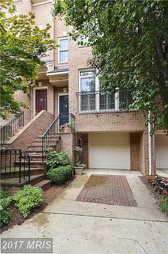 1st image of 1519 N Colonial Ct