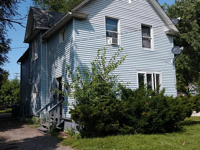 4004 Denison Ave — Photo 1