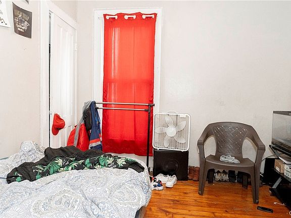 5th image of 809 Tallman St #11