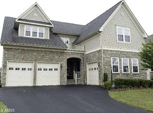 9051 Raging Water Dr, Bristow, VA 20136