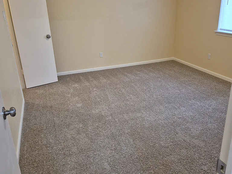 2122 Knollbrook Ln — Photo 19