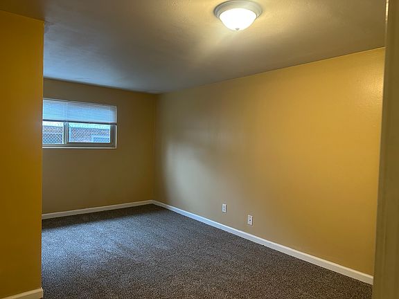 3rd image of 14332 32nd Ave NE APT C