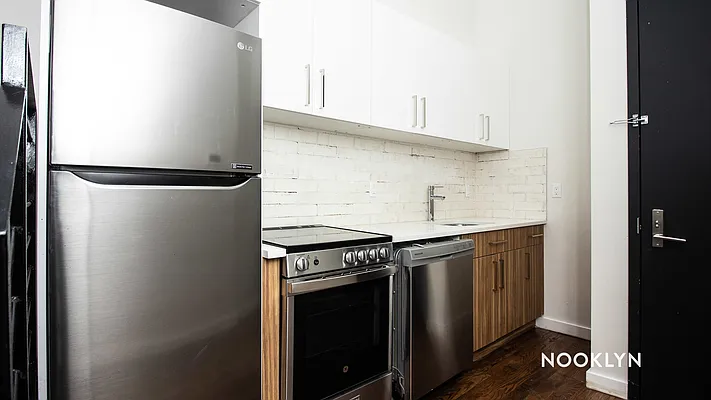 Rented by Nooklyn NYC LLC | media 34