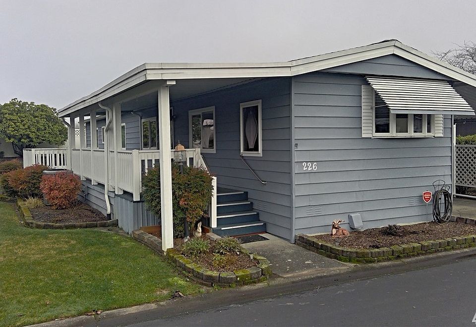 1st image of 3611 I St NE Unit 226