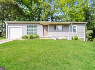 862 Kennesaw Dr, Forest Park, GA 30297