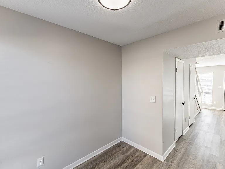 1321 Towerview Street-03