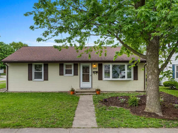 307 N Carico St, Tuscola, IL 61953