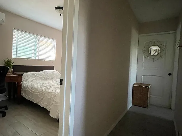 1200 Wass St — Photo 5