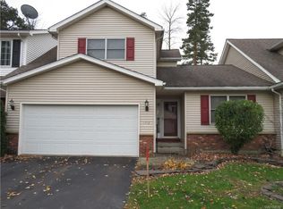 1713 Briaridge Ln, Derby, NY 14047