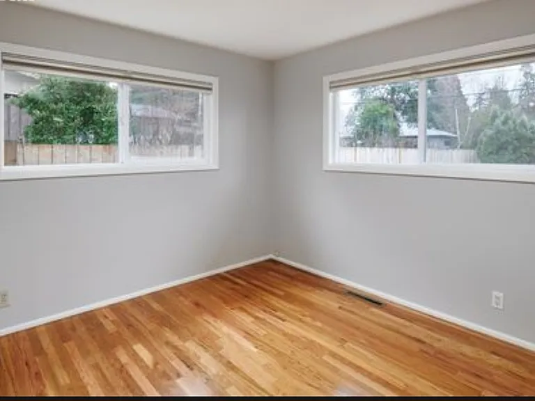 1825 SW Wellington Ave — Photo 9
