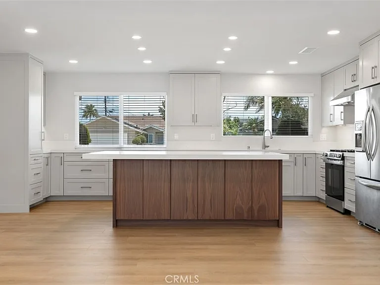 15881 Pilgrim Cir — Photo 7