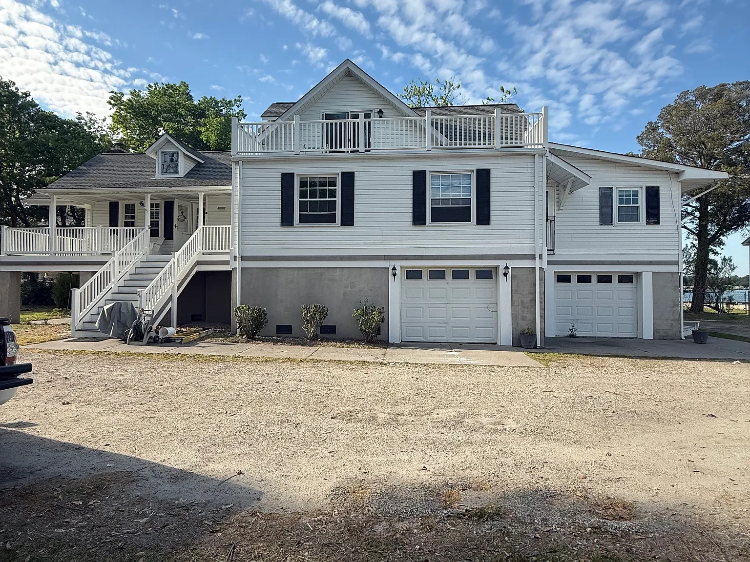 5 bed, 2.5 bath, 3000 sqft, $3,600 — Photo 3