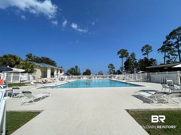4th image of 1319 Ridgewood Dr