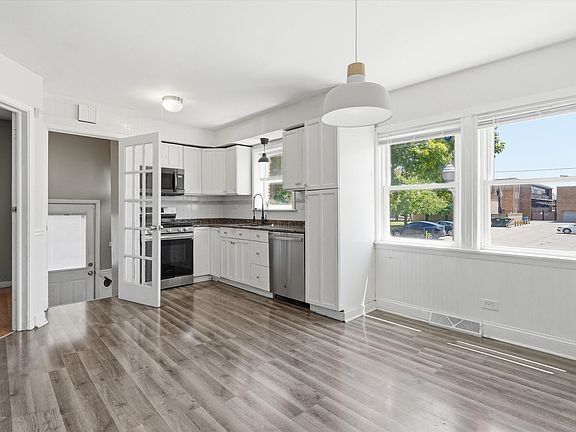 3rd image of 6359 S Kilbourn Ave