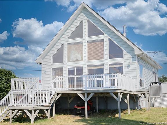 3rd image of 82 De La Pointe Rd