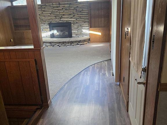 3rd image of 668 Tulip COURT