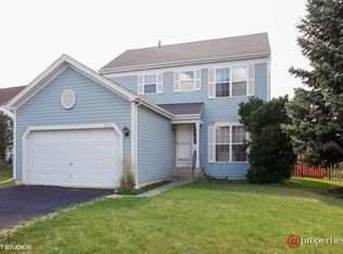 2290 N Harvest Hill Pl, Round Lake Beach, IL 60073