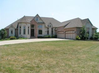 889 S White Diamond Ct, Springfield, MO 65809