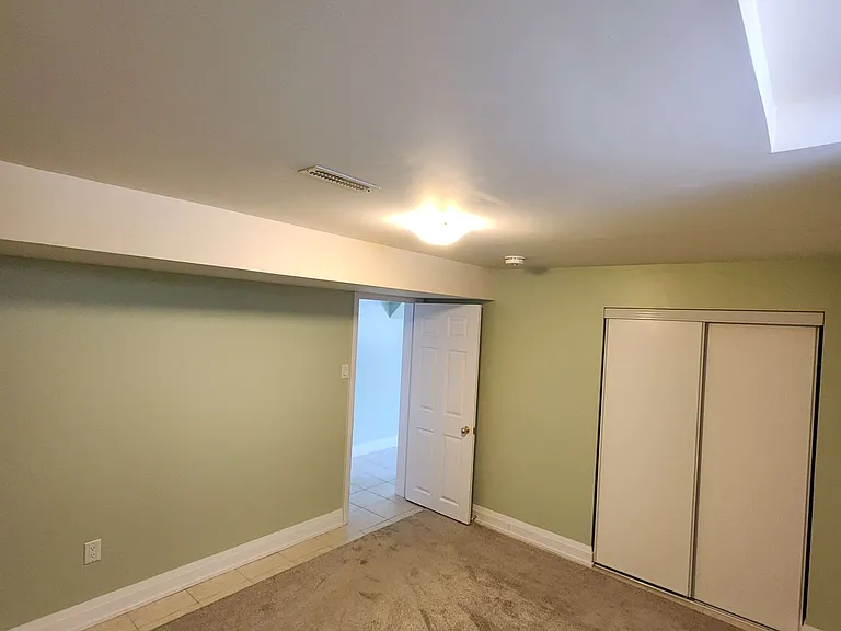 103 Sun King Cres #BASEMENT — Photo 6