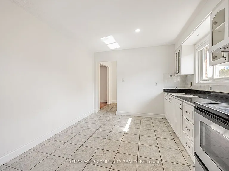 14 Roseville Dr — Photo 17