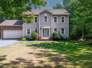 48 Dundee Close, Halifax, NS B2T 1M7