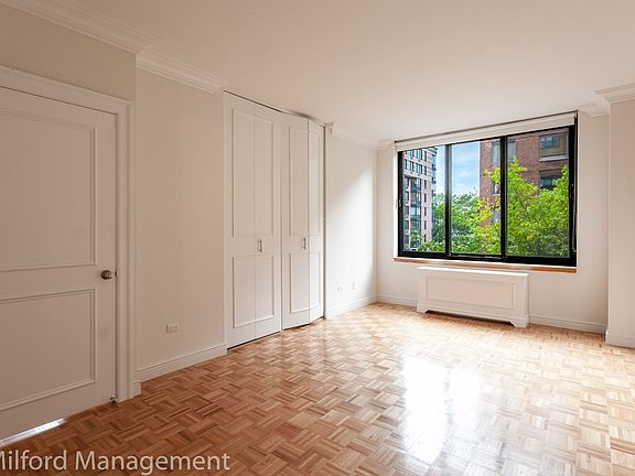 3rd image of 99 Battery Pl APT 6D