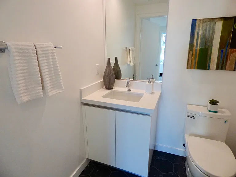 1731 Federal Ave — Photo 7