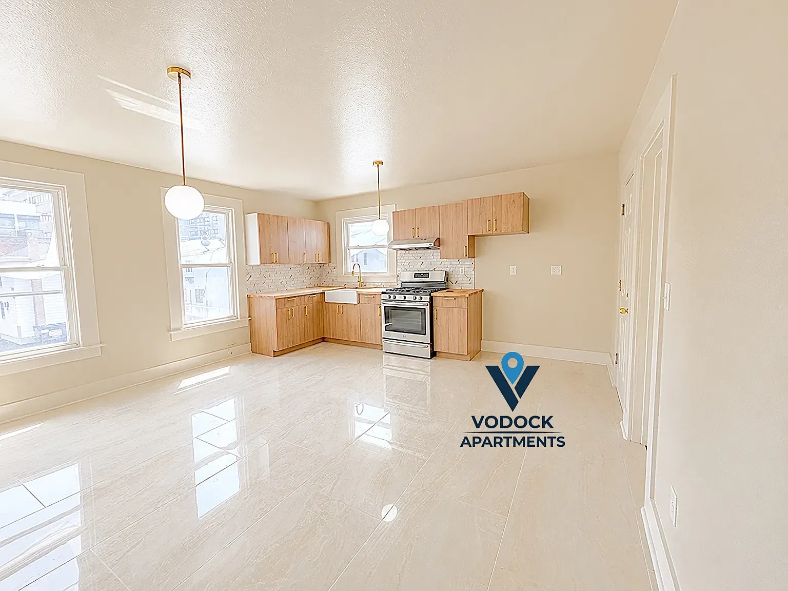 3 bed, 1375 sqft, $2,500 — Photo 2