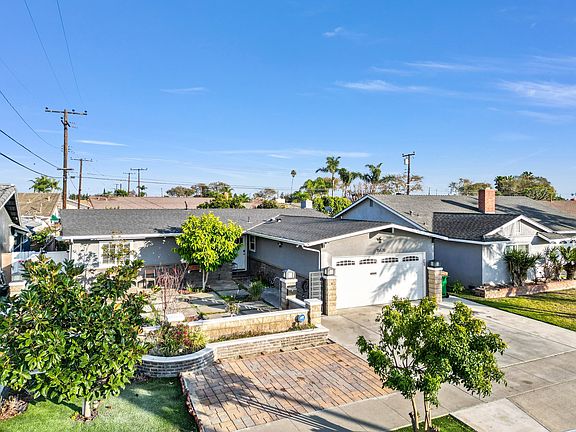 4th image of 15570 Primrose Ln